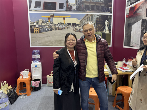 کارخانه حکاکی سنگی Xingyan موفقیت را در نمایشگاه Xiamen Stone 2025 جشن می گیرد