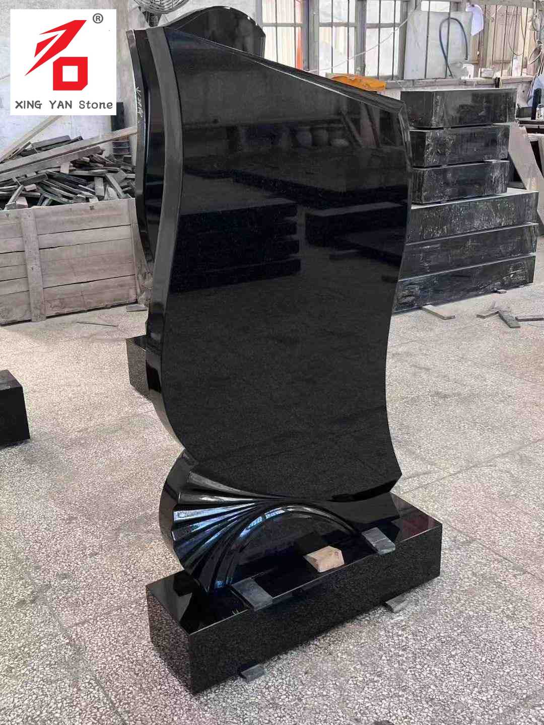 سنگ قبر هنری سیاه شکل